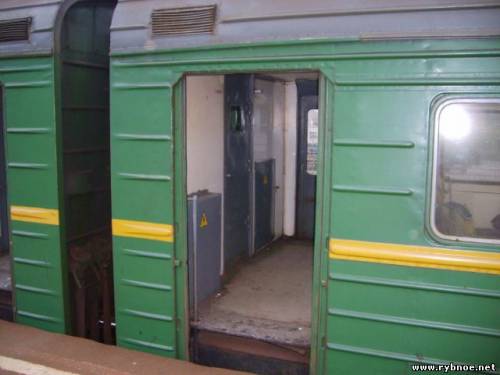 Помощник машиниста электропоезда «Москва — Рязань» украл у пассажира сумку с ценностями