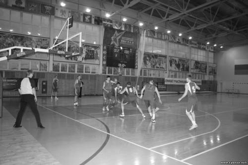 Рязанская бескетбольная команда одержала две победы в прошедшие выходные в зале «Звезды»