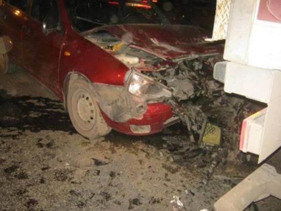 Водитель «Лады» погиб в Рыбновском районе, въехавши в грузовик