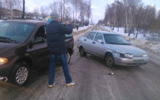 29 января в Рыбном произошло ДТП. Фото