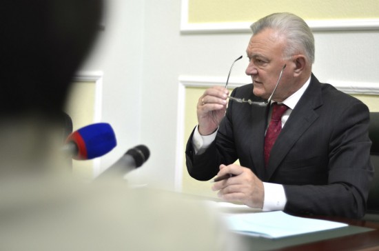 Олег Ковалев пообещал провести газ в Козловку