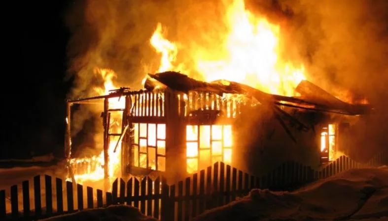 В Рыбновском районе сгорел дачный дом