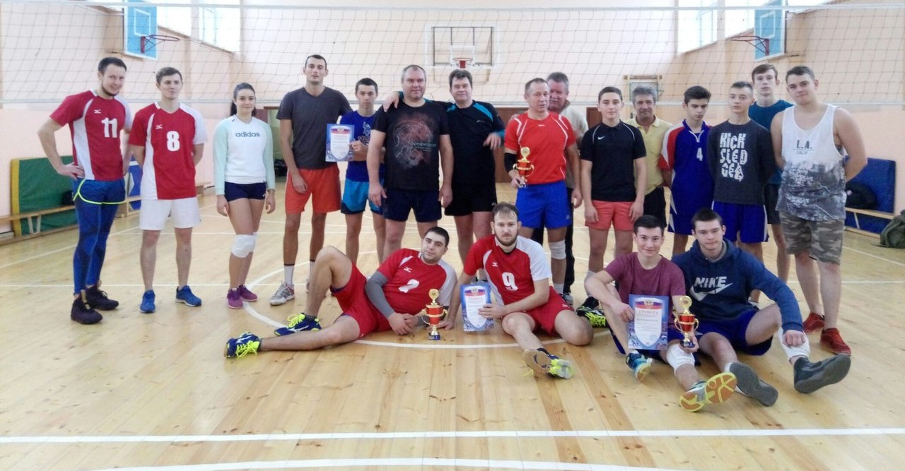 В Рыбном прошел кубок памяти Алешина по волейболу