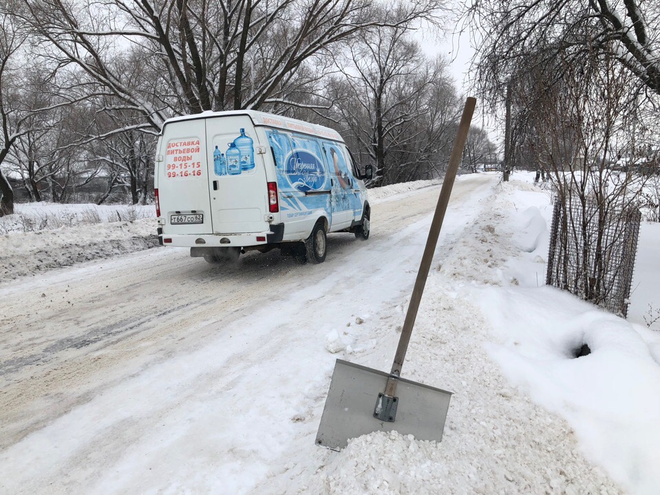 В Рыбном активно ведутся работы по уборке снега в городе и онлайн — администрация