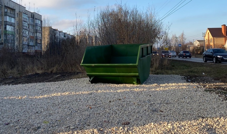В Рыбном установили пять дополнительных бункеров КГО. Обновленный реестр сбора мусора