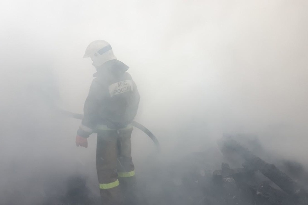 В Рыбновском районе горели три дома, пострадал ребенок