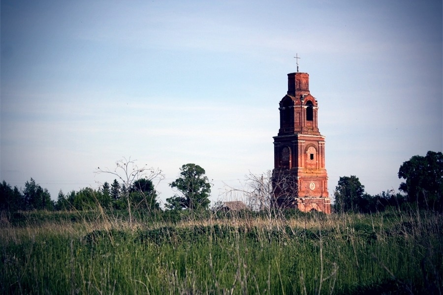 Колокольня и Борисоглебская церковь. Село Вакино Рыбновского района Рязанской области